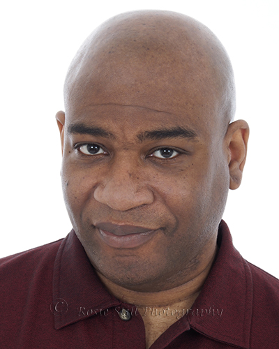 Headshot of actor Daniel Gennis