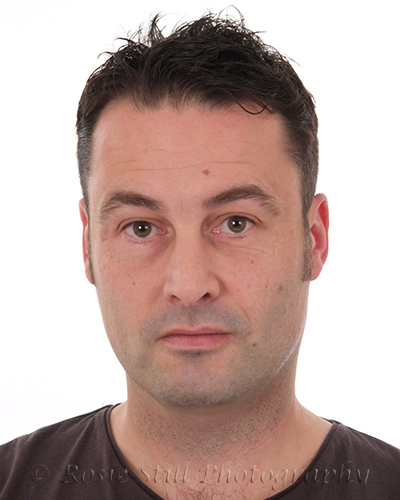 Headshot of actor Robert Stanger
